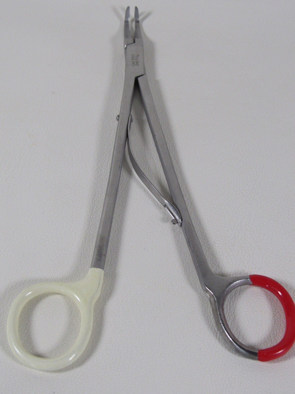 Teleflex Pilling 12-1534 Open Ligating Clip Applier 8″ Small Light Sharp Curved