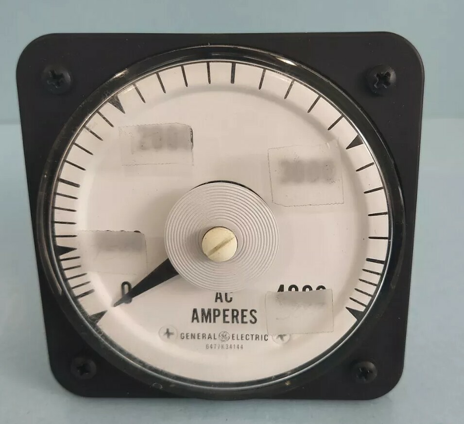General Electric AB40 AC AMMETER 103131LSUE2 RTG 0-5.0 A CTO800.0/1