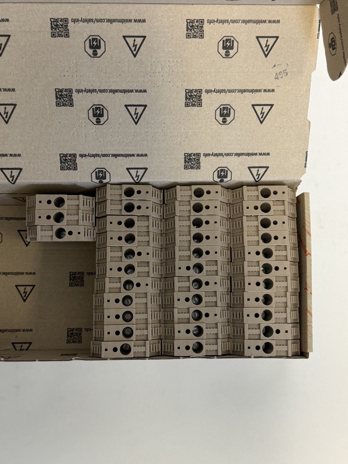 Lot Of 36 WEIDMULLER WEW 35/1 1059000000 End Bracket 12 mm Width Dark Beige New