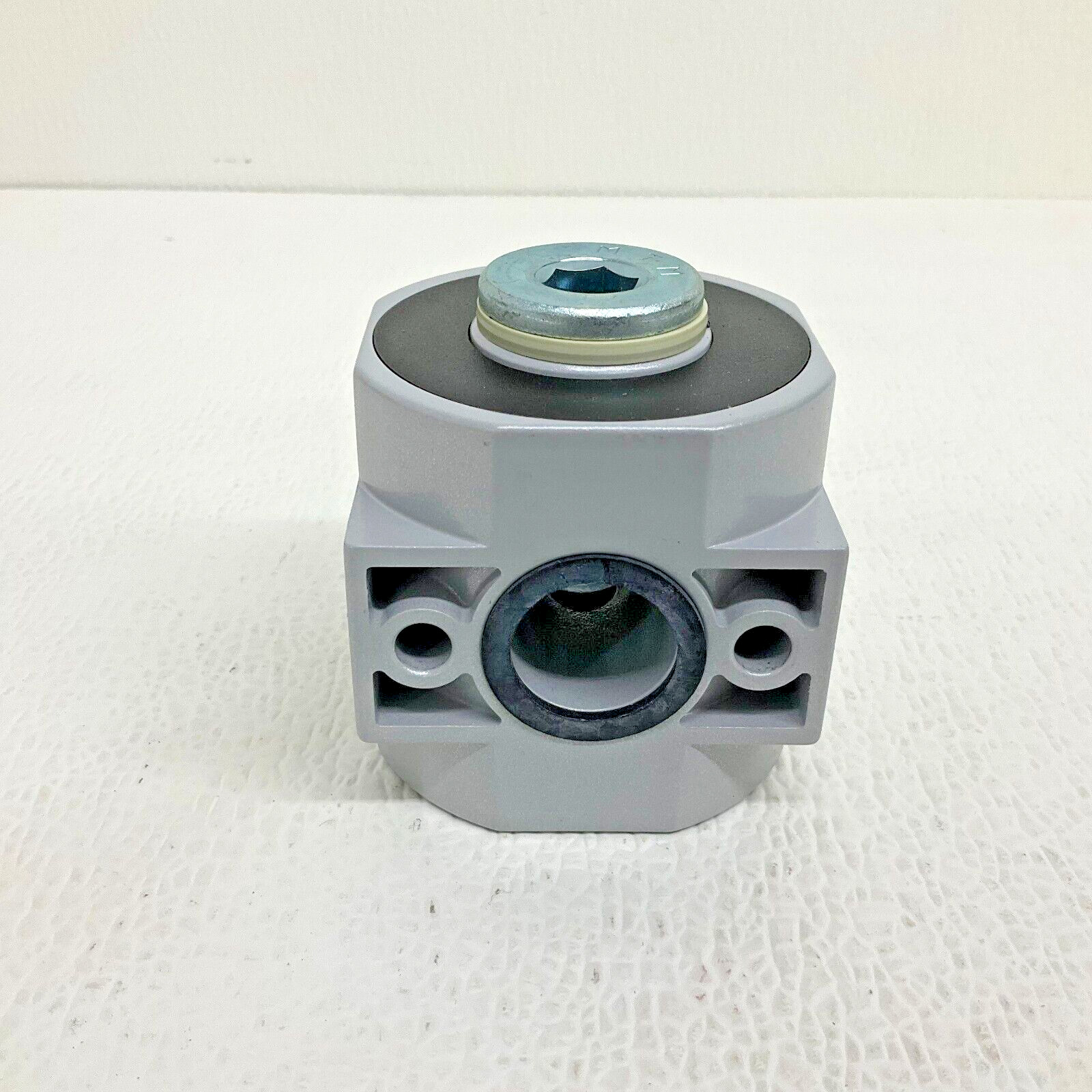 Festo Pneumatic FRM-D-MAXI Branching Module FRM-…-D-MAXI New (VT)