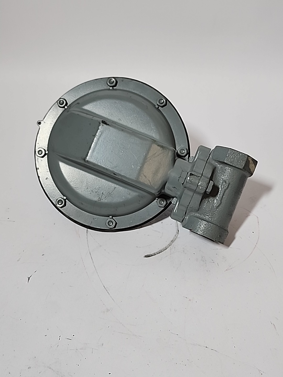 American Meter Co 1813C Gas Pressure Regulator 3/8″ Orifice 6.0-15.0″ Spring