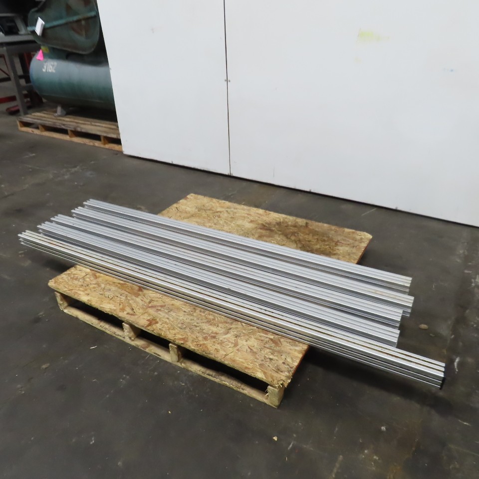 2-1/2″ x 2-1/2″ x 75-1/4″ L Extruded Structural Aluminum W/3/4″ T-Slot Lot Of 4