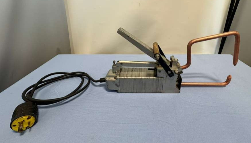 Chicago Electric Welding Systems Spot Welder Part 45690