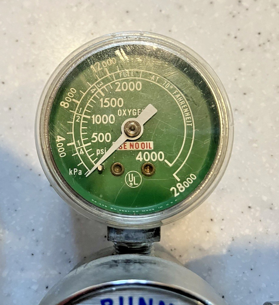 John Bunn Co. Gas Oxygen Regulator Valve Gauge Model 0150 051