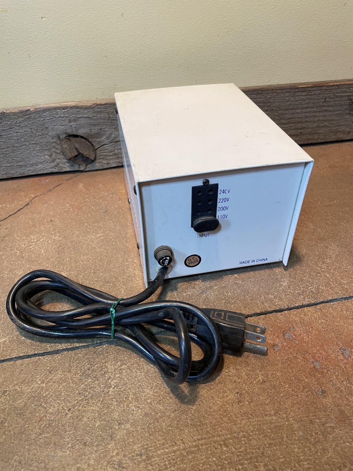 Philmore Mfg. ST 750 Step-Up & Step Down Power Transformer