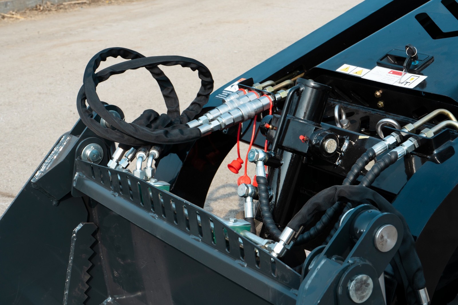 4-In-1 Combo Mini Skid Steer Bucket attachment for TYPHON STOMP X1300 &STOMP 509