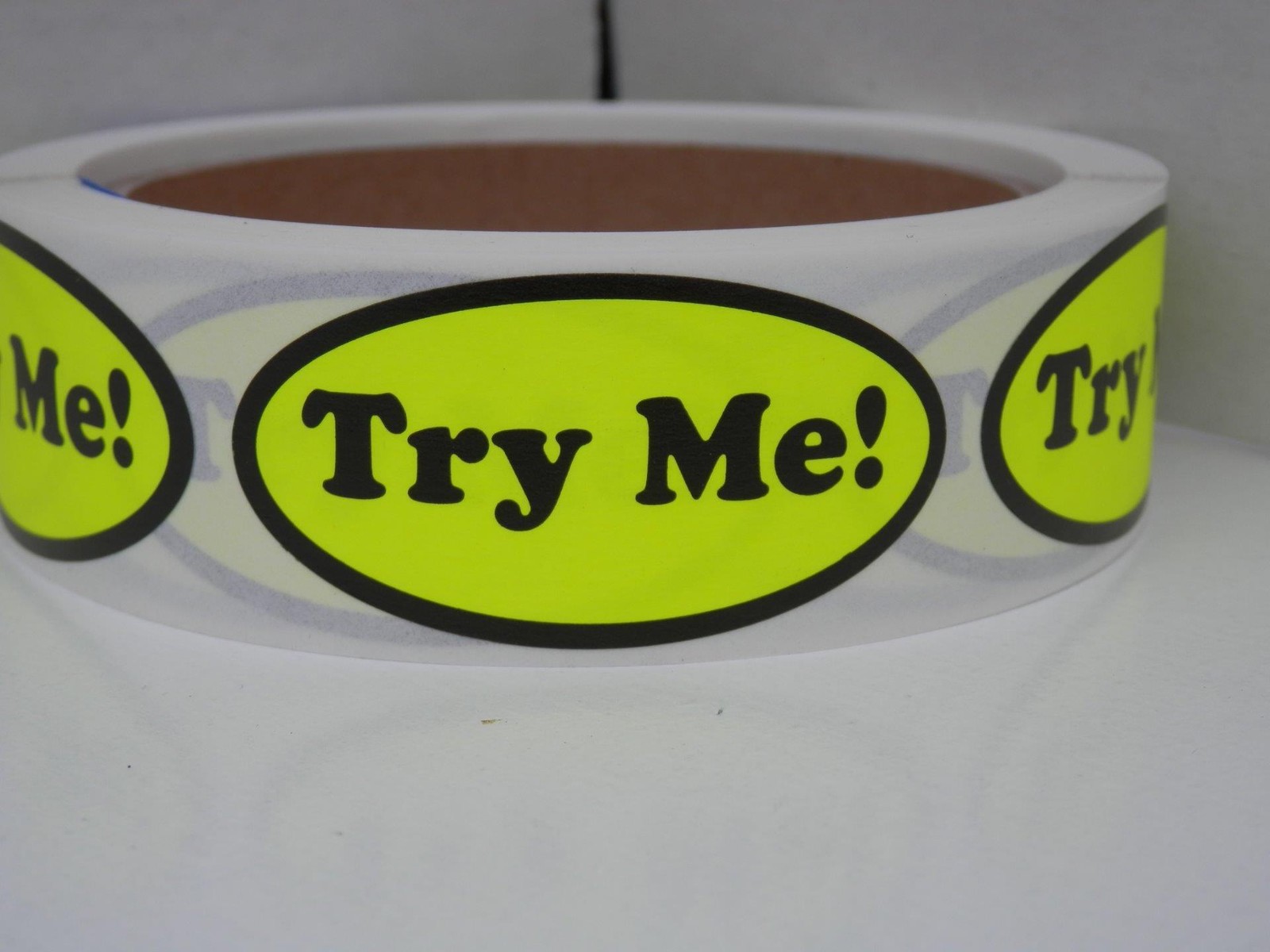 TRY ME! 1×2 oval Sticker Label fluorescent chartreuse 250/rl