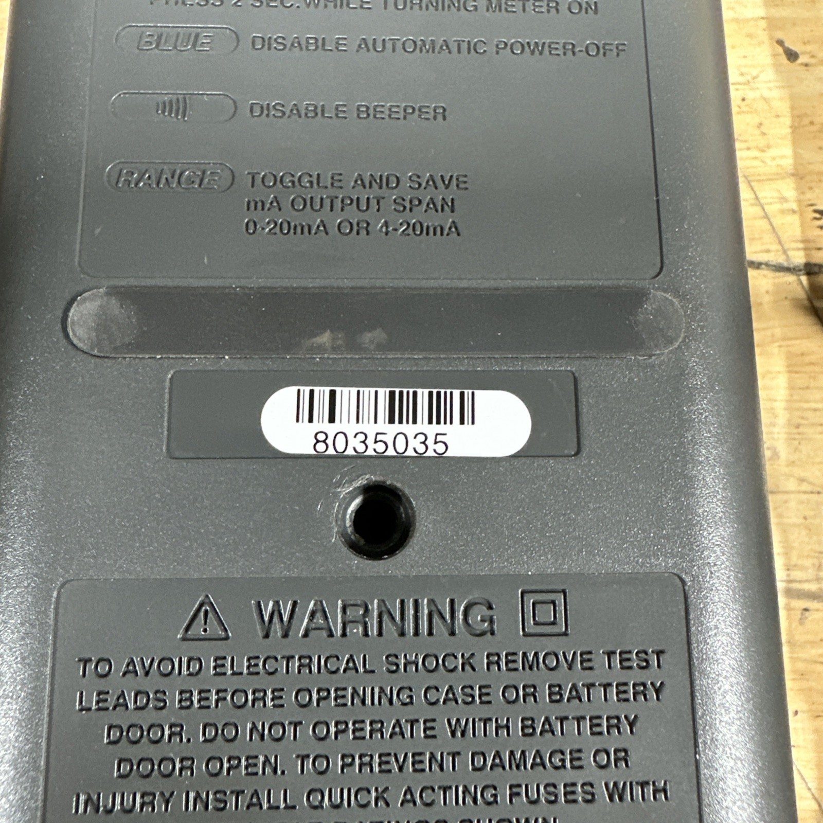 Fluke 787 ProcessMeter W / Soft Case, Leads & Alligator Clips