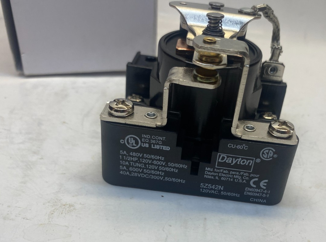 DAYTON 40A 120 VAC Coil SPDT Open Power Relay – 5 Terminal – Surface Mount