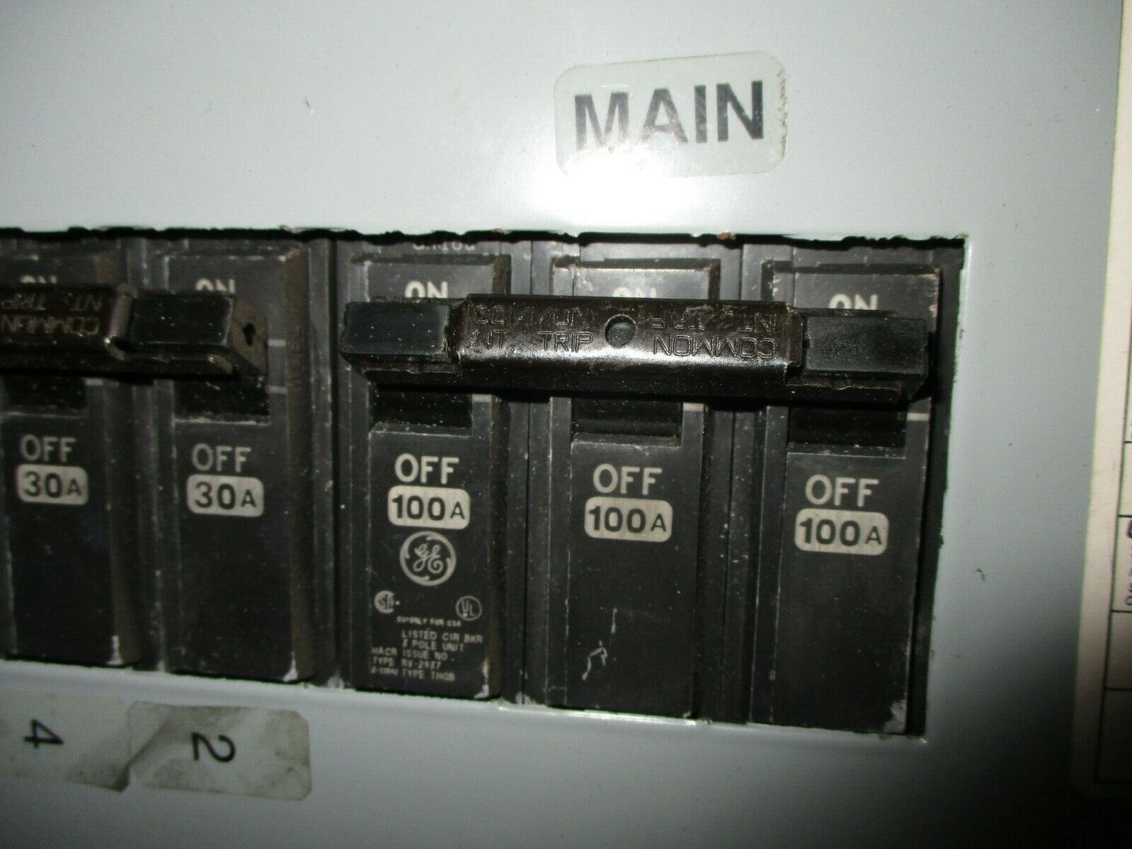 GE Main Breaker Circuit Breaker Panel AQF3241ATX 100A Main 208Y/120V 3Ph 4W Used