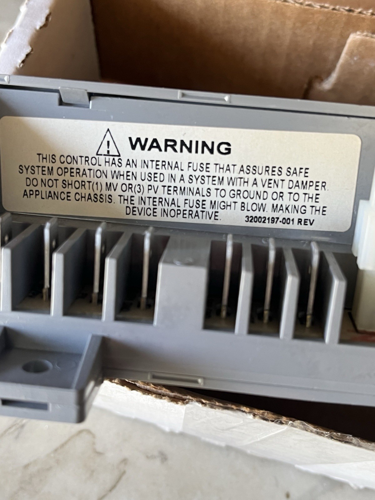 Genuine Honeywell S8610U 1003 Universal Replacement Intermittent Pilot Module