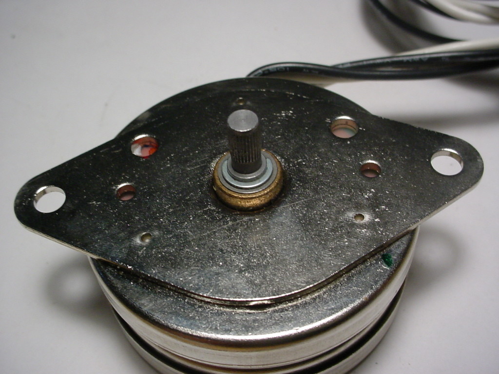 Airpax LA81718 synchronous motor 300 rpm 115 volt Lot of 2 pcs