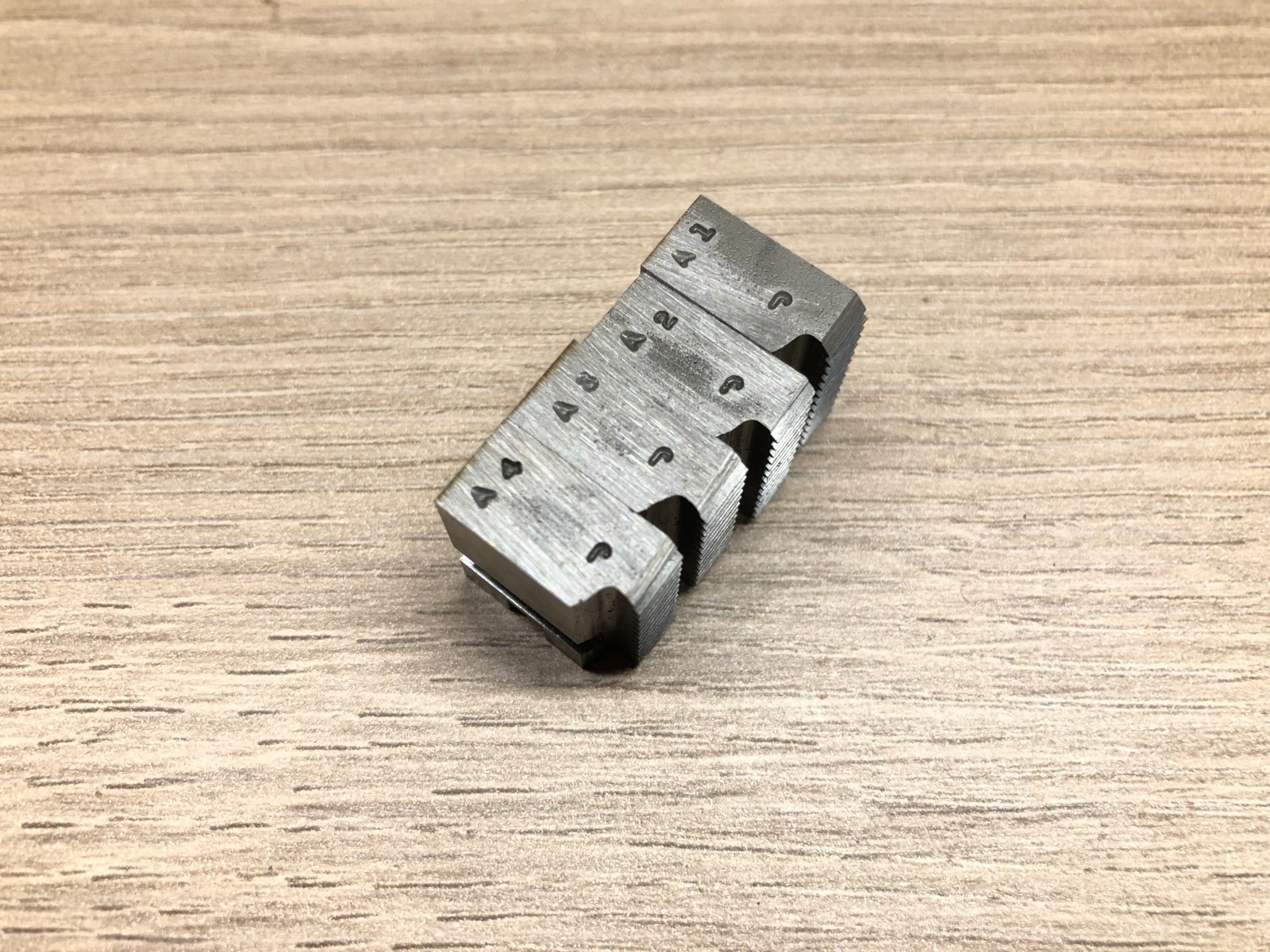 TRW Geometric 1-1/4 DS 1-11/16″ – 20 UNS Die Head Chaser