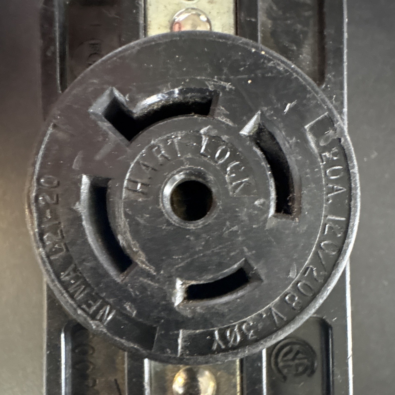 Lot of 3 Cooper Hart-Lock L21-20R Twist Lock Receptacles 20A 120/208V 3 Phase