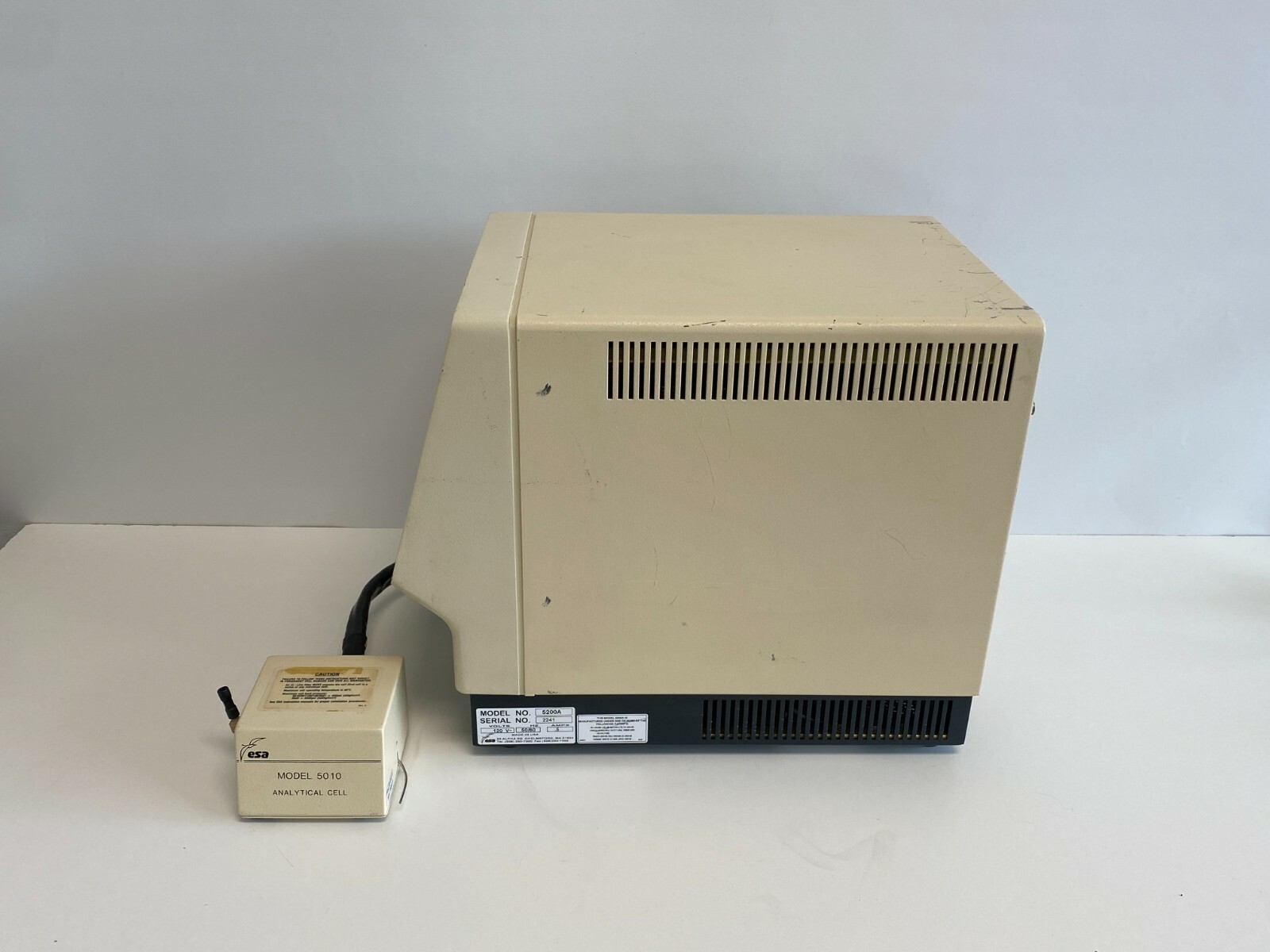 ESA COULOCHEM II 5200A Electrochemical Detectorw/ 5010 Analytical Cell