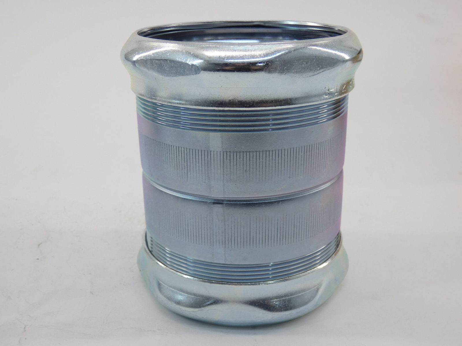 *Box of 5* Garvin CCP-350 EMT Compression 3-1/2″ Coupling Southwire – NEW Sur…