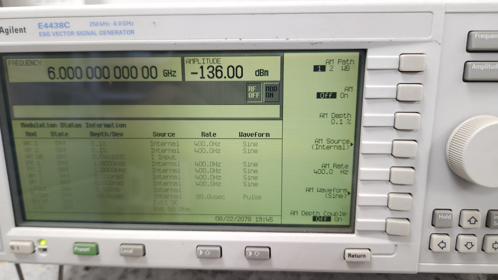 AGILENT E4438C Vector Signal Generator 250KHz – 6GHz opt 005 506 602 UNB UNJ