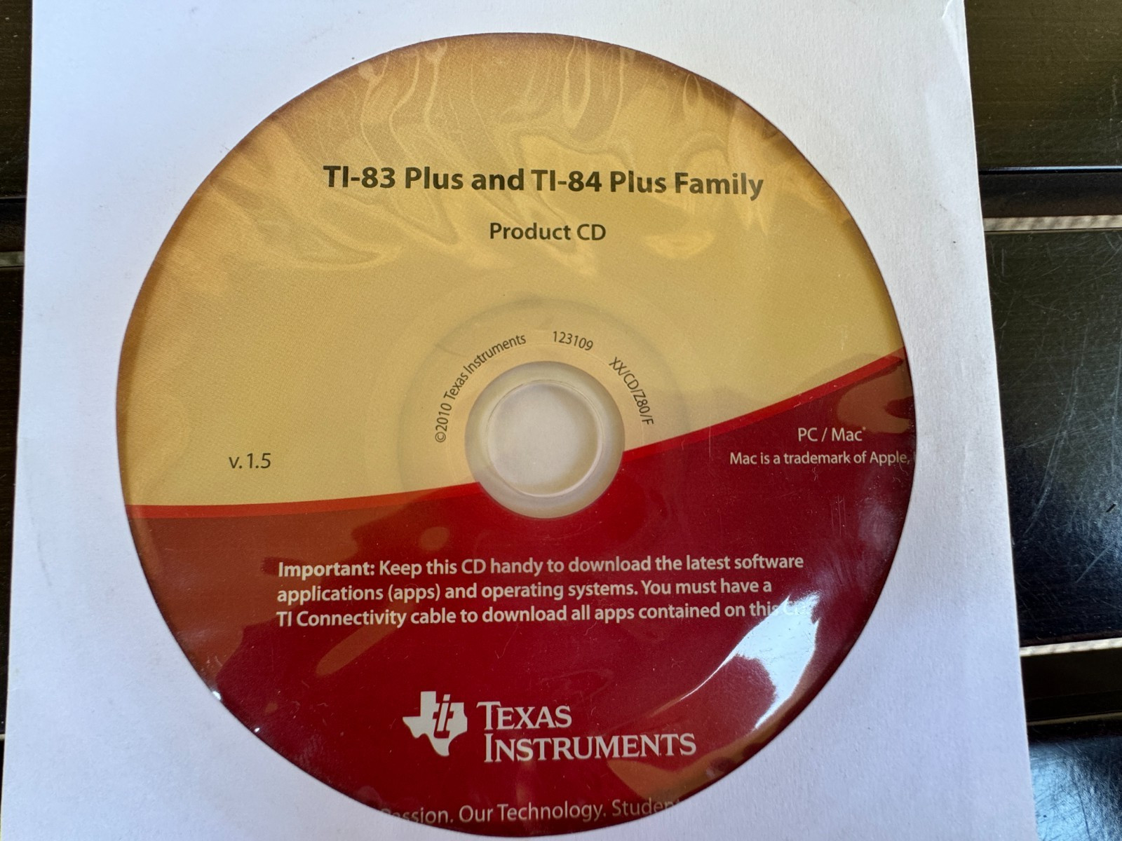 CD Texas Instruments TI–83 Plus and TI-84 Plus Family PC Mac 2010 Mint Conditio