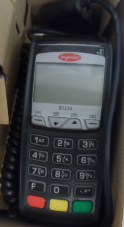 Ingenico ICT220 Credit Card Terminal with Chip Reader **AS IS (8162-1 C1F)