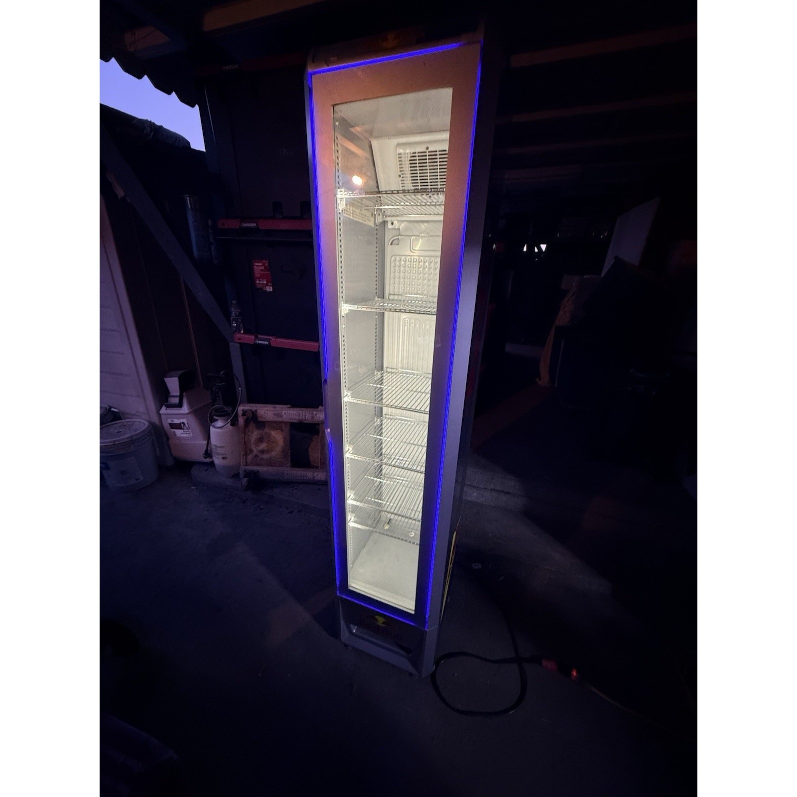 Red Bull Slim Mega Refrigerator Cooler Eco 5.5 cu.ft 115V Bar Office Garage