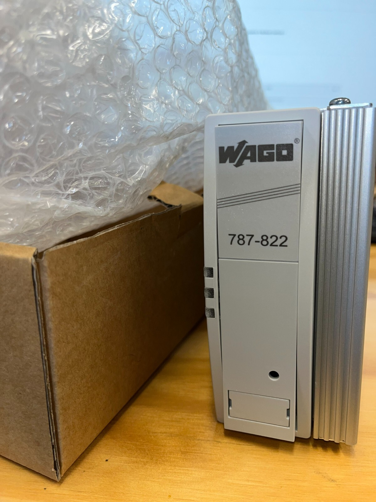 787-822 EPSITRON® PRO Power supply