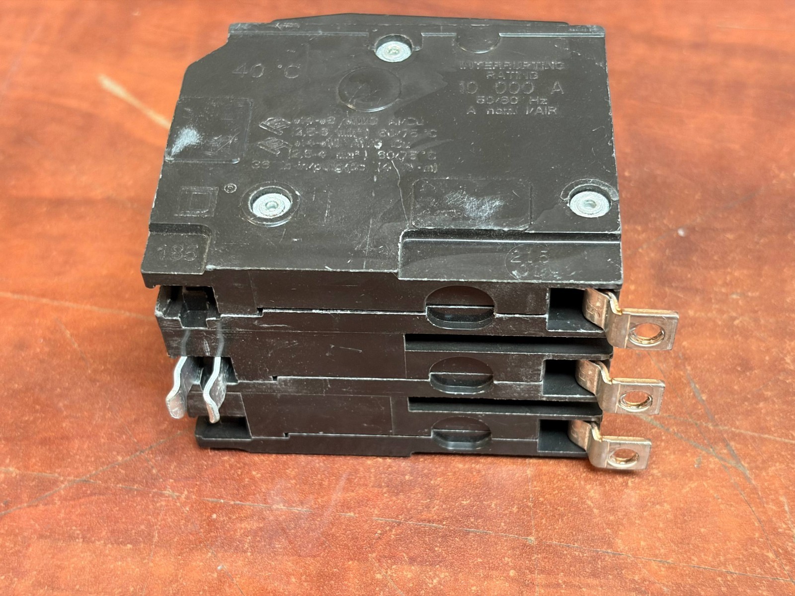Square D QOD330 Circuit Breaker QOD 30A 3 pole 240VAC 10kA Bolt On