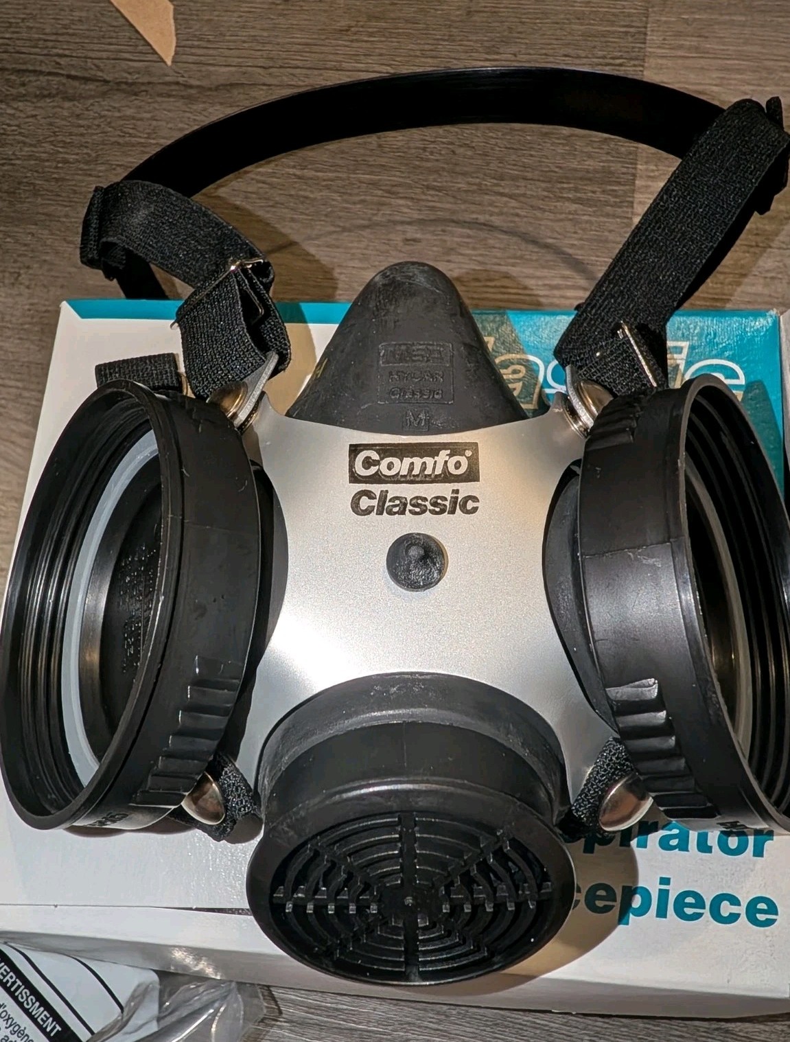MSA Comfo Classic Half Mask Respirator # 808074 , Medium