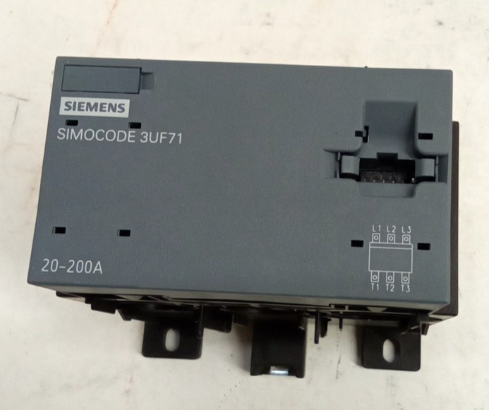 Siemens 3UF7103-1AA00-0 Simocode Pro Current Measuring Module 20-200A 12mm OAW