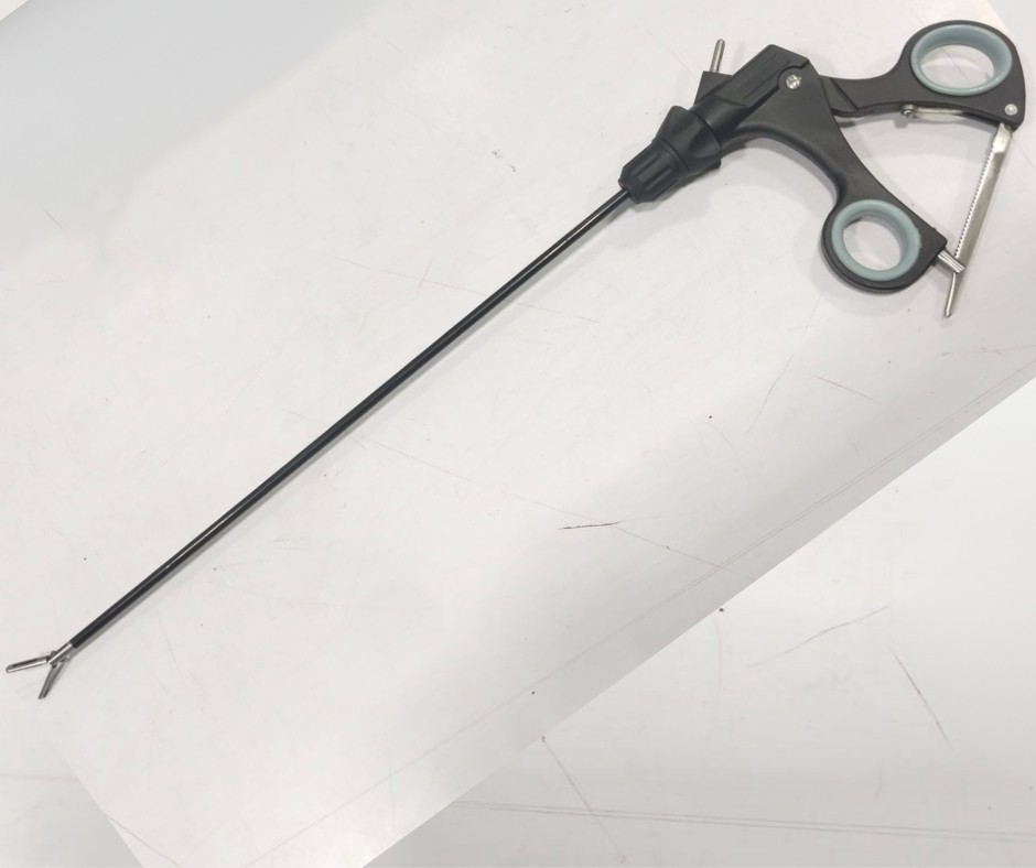1PCS Laparoscopic Fenestrated Jaw Grasper 5mmx330mm For Surgical Instruments CE