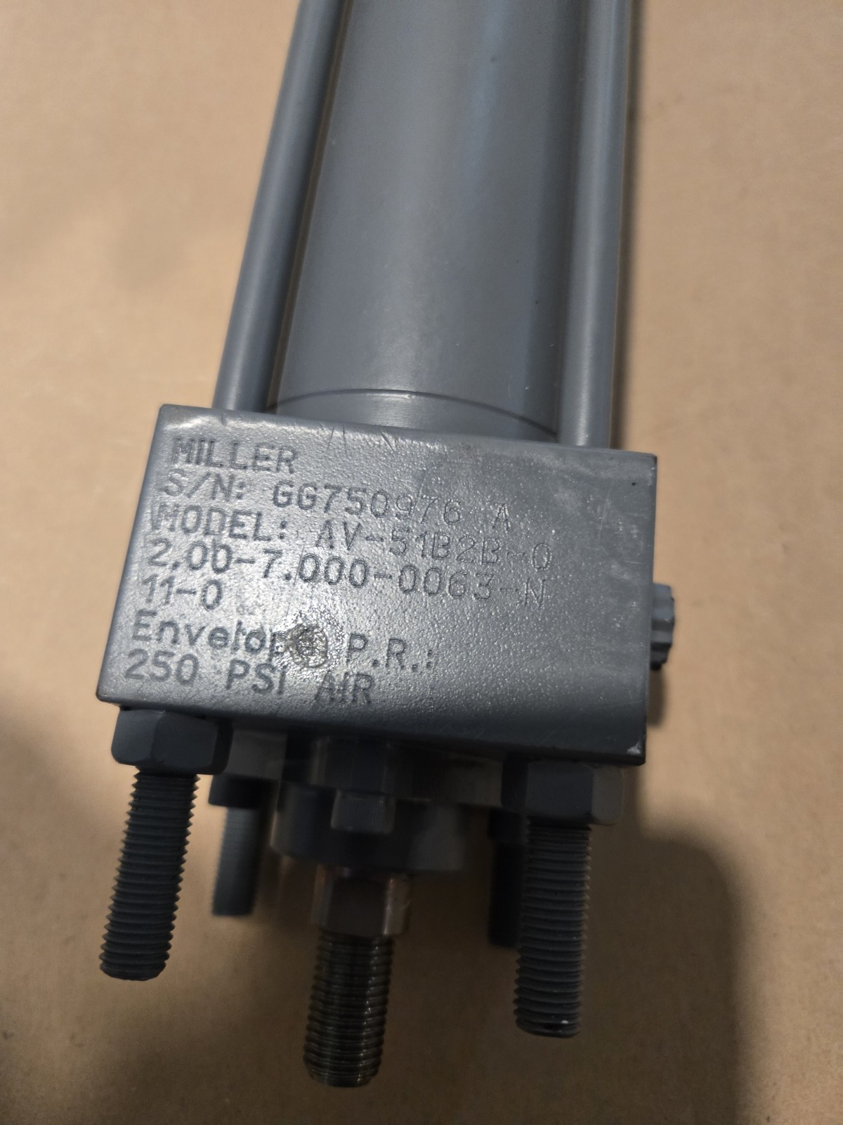 Miller Series AV Heavy Duty Pneumatic Cylinder AV-51B2B-2.00-7.000-0063-N11-0