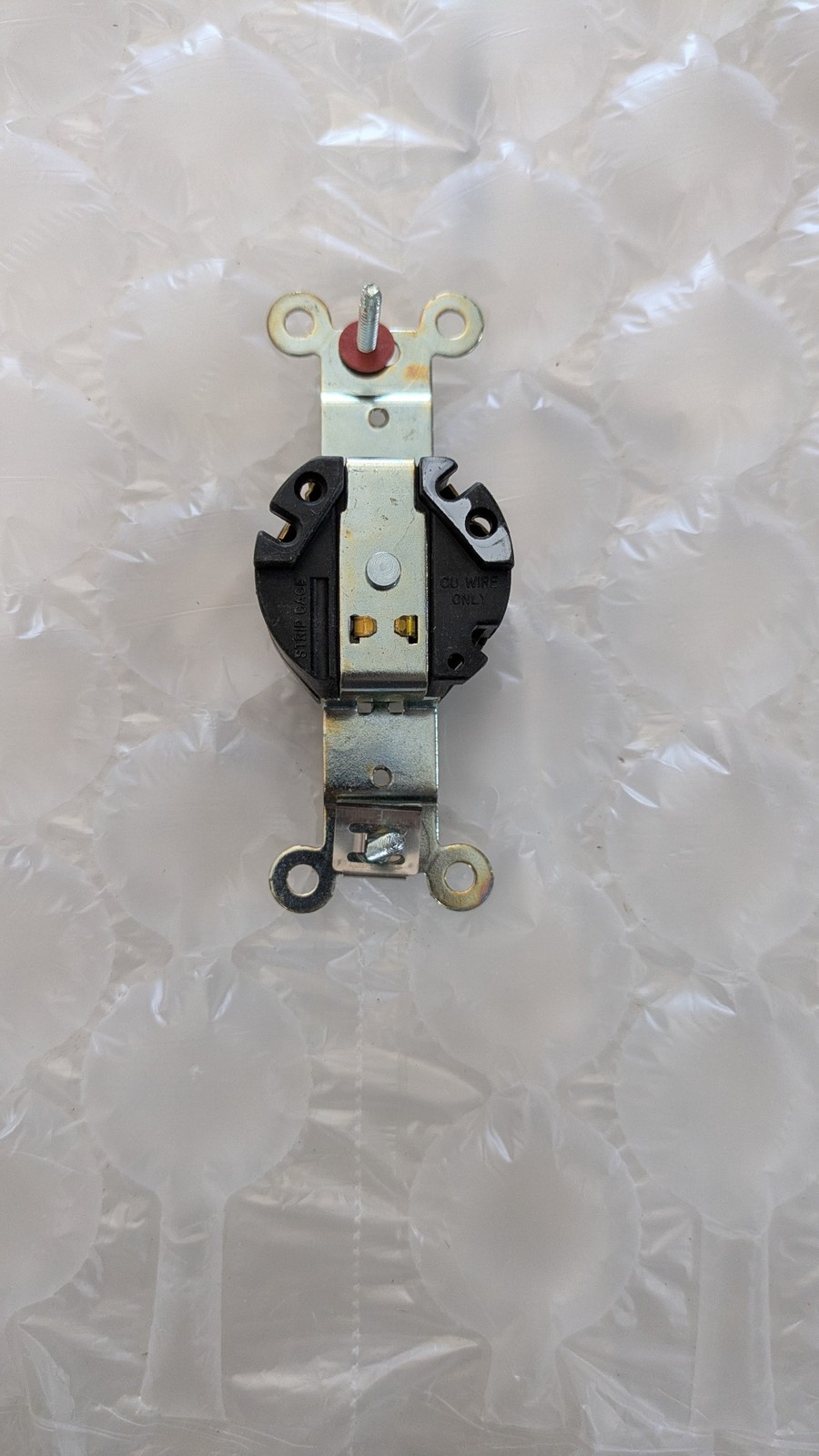 HUBBELL NYLON FACE TWIST-LOCK 4710 125V 2 POLE 3 WIRE 15A 125AC OR DC