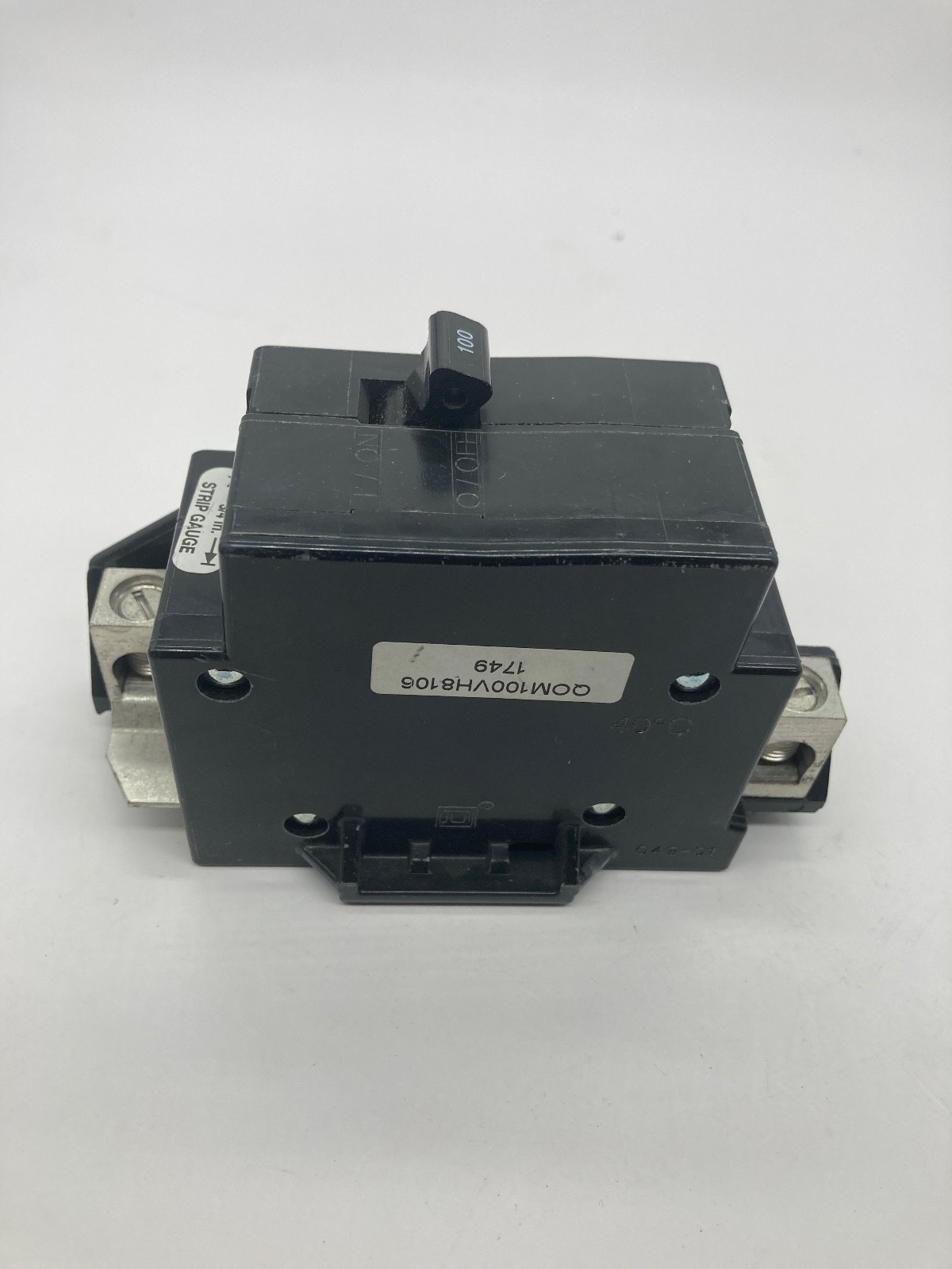 Square D QOM100VH8106 22kA 2Pole 100A 120/240V QOM1 Bolt On Main Circuit Breaker