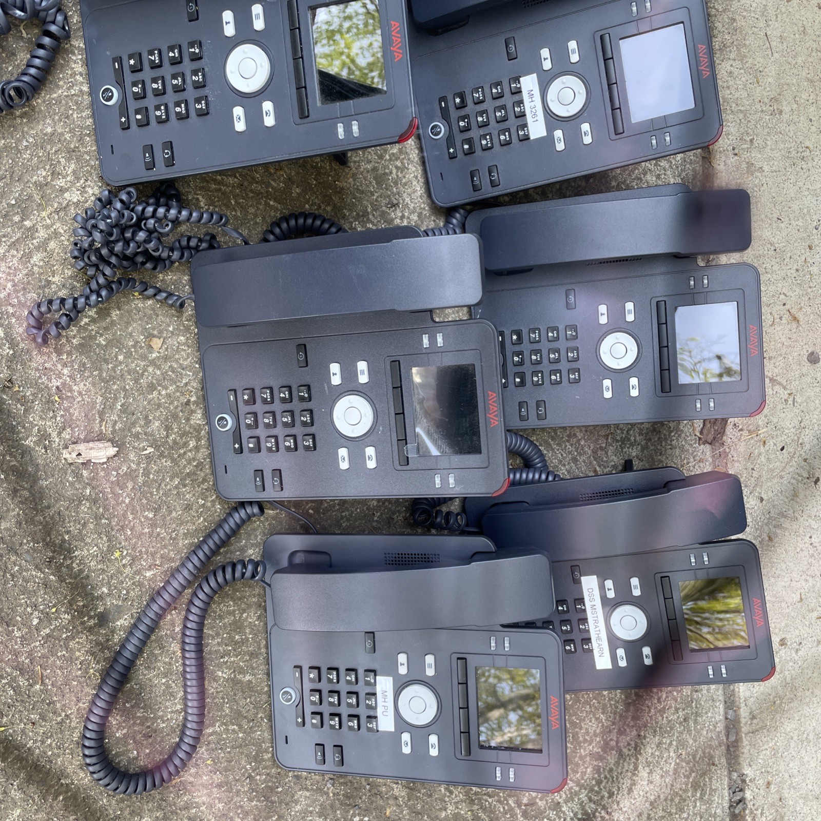 Lot of 10! Avaya J139 VoIP Telephones – No Power Supplies