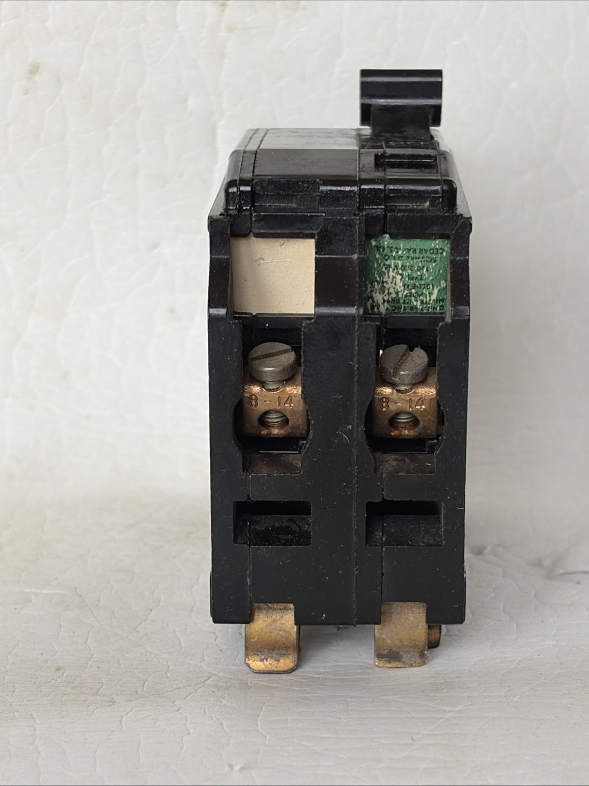 Square D QO215 15A Miniature Circuit Breaker 2-Pole QO 10kA BLACK Face 4 prongs