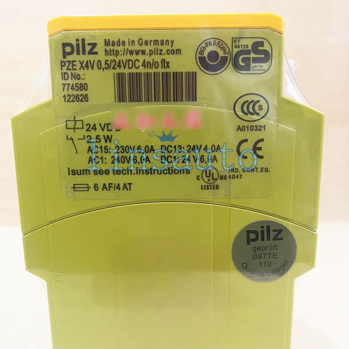 1x New PILZ 774580 PZE X4V 0,5s Safety Relay