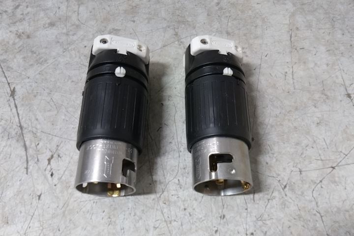 Hubbell CS6365C 2 Pk 125/250VAC 50 A Current Rating Straight Locking Plug