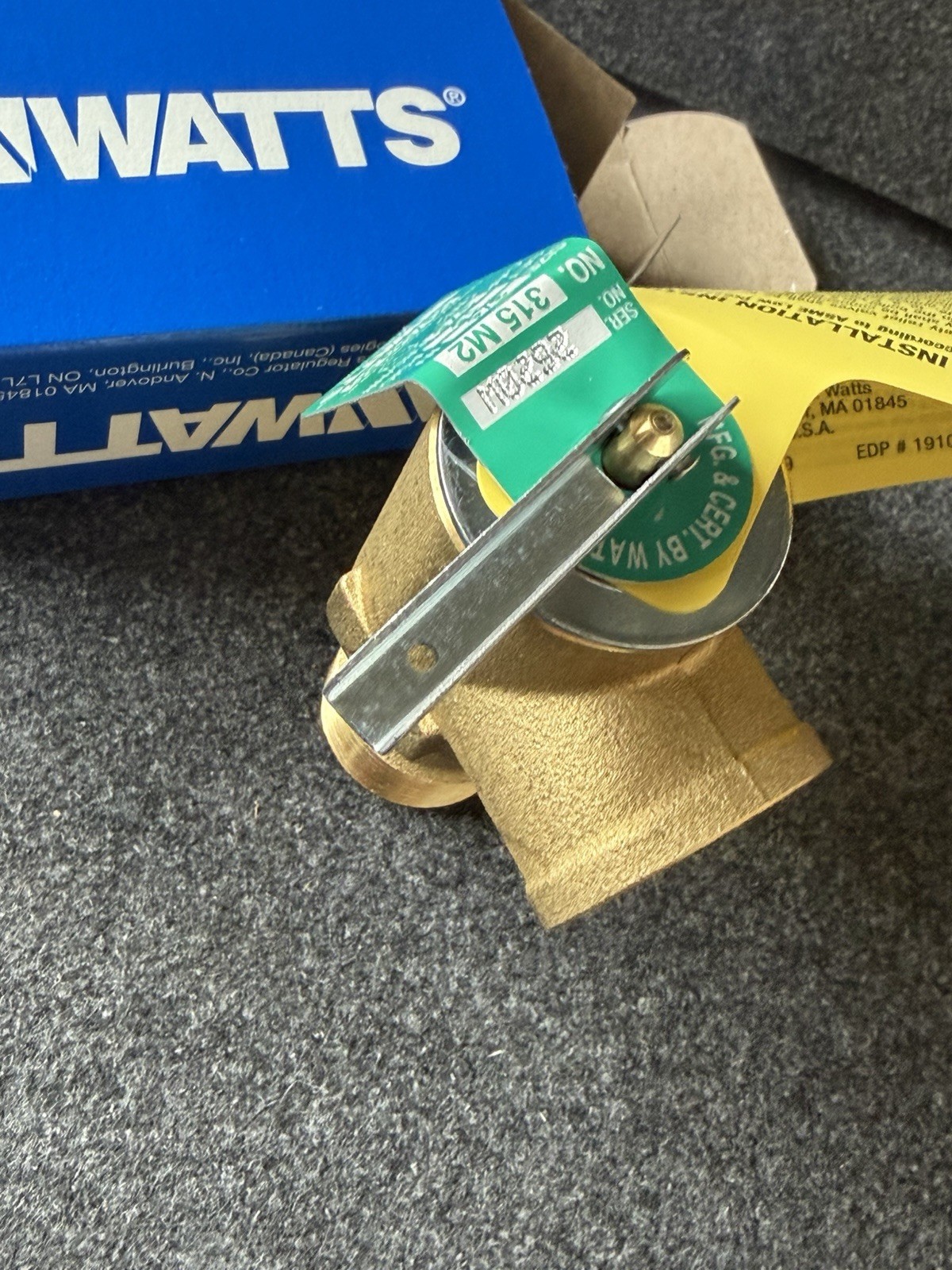 WATTS Steam Safety Relief Valve: MNPT FNPT 3/4 in x 3/4 in Bronze, 15 PSI 315M2