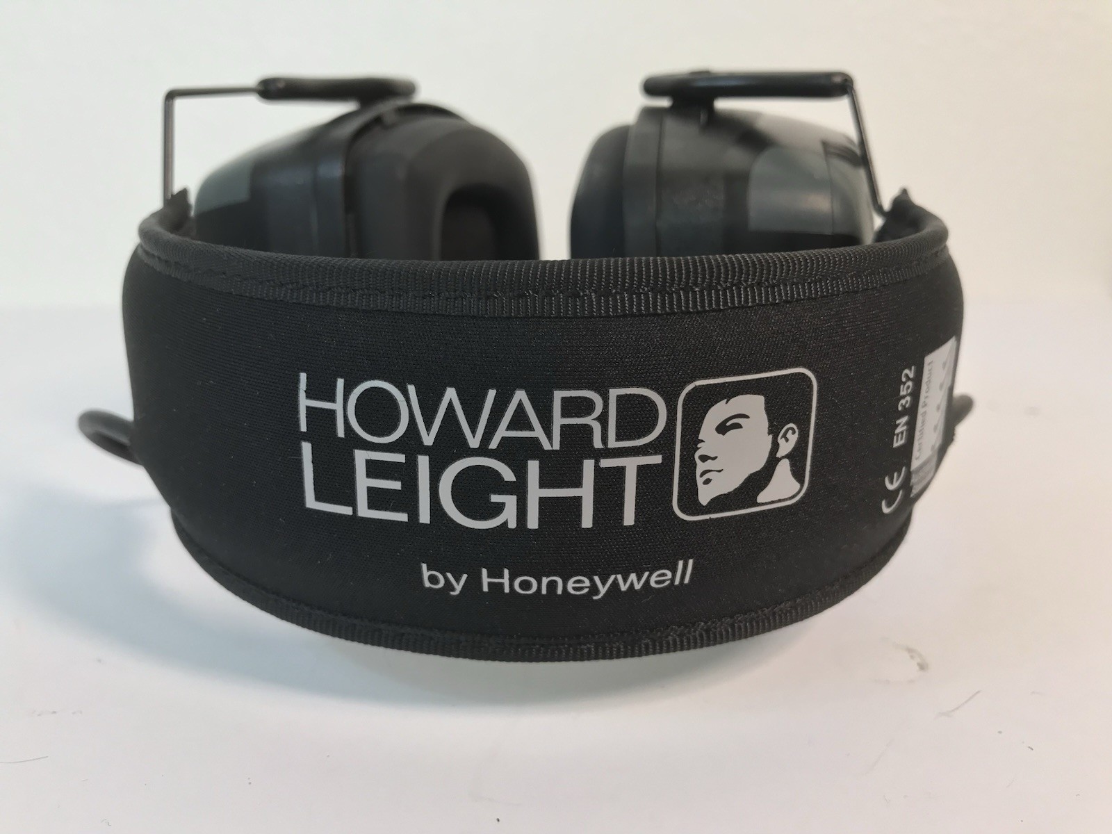 Howard Leight Sync Radio AM/FM Headphones EN352 Honeywell