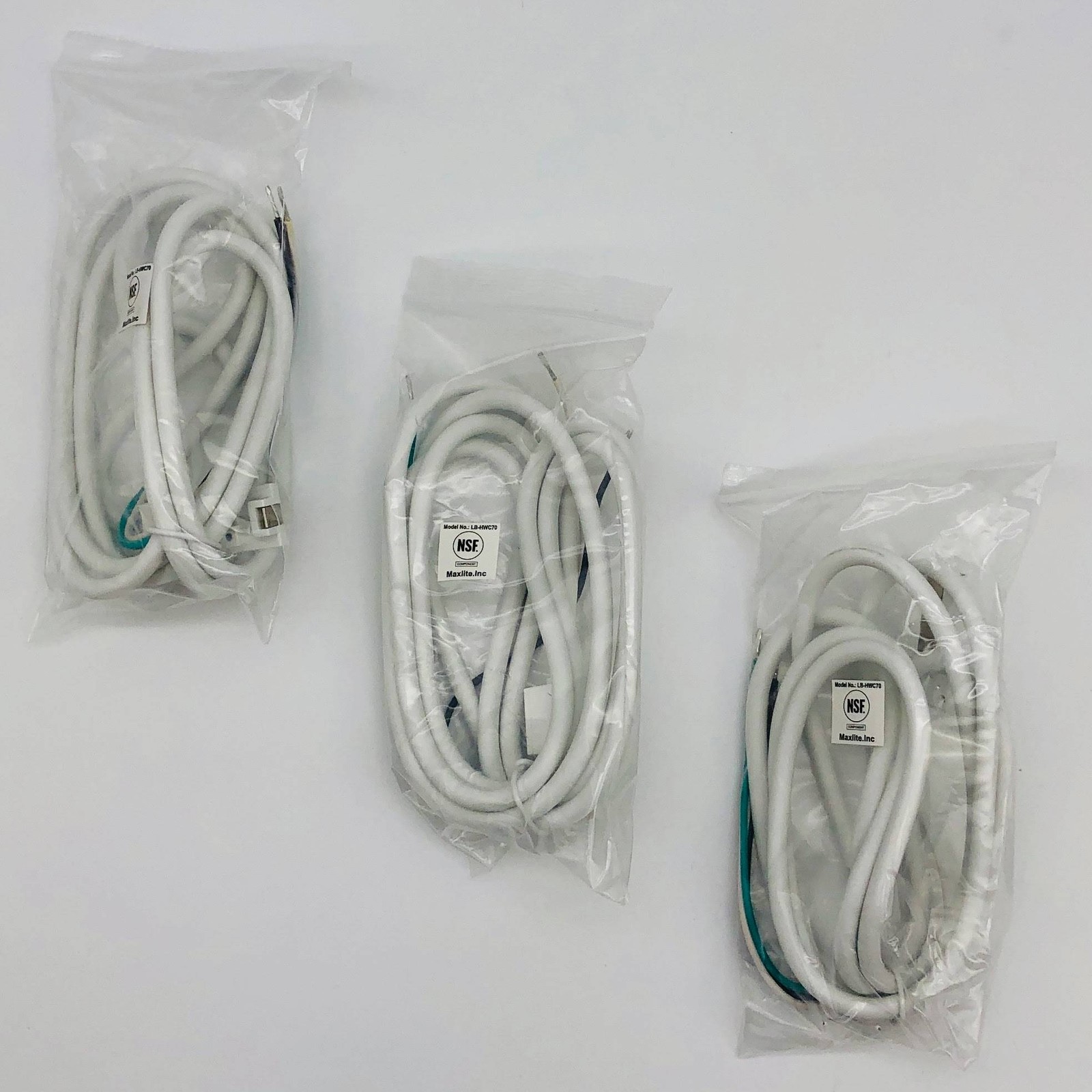 Maxlite 14098900 Hardwire Cord 70inch For Under Cabinet Light Bars LB-HWC70 3pk