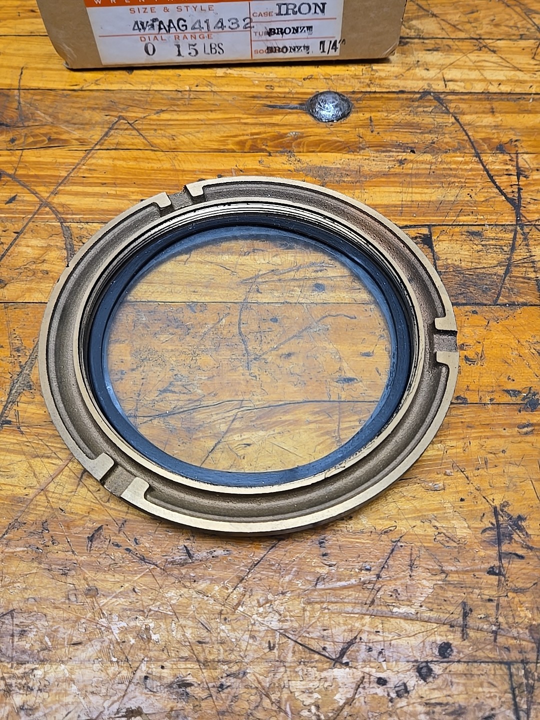 Crosby Gauge PSIG,1/8 lb. Subdiv. 0-15 lbs AAG 6″ Diameter