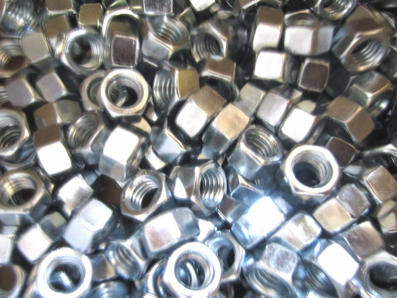 5/16-18 Hex Nuts Grade 5 Coarse Thread Zinc Plated 1000 Pieces