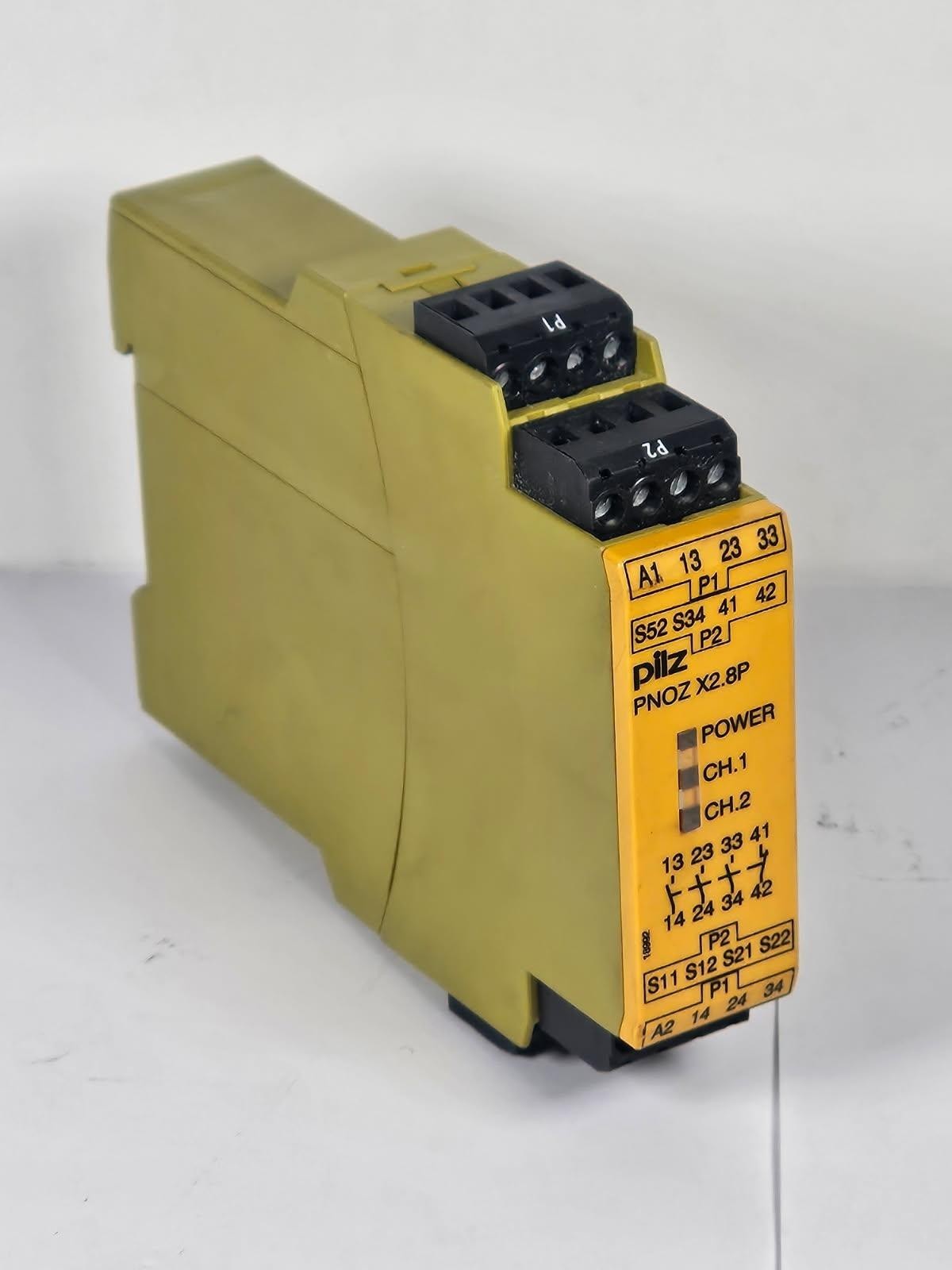 Pilz PNOZ X2.8P 24VACDC 777301 Safety PLC Relay Electric System Module Unit