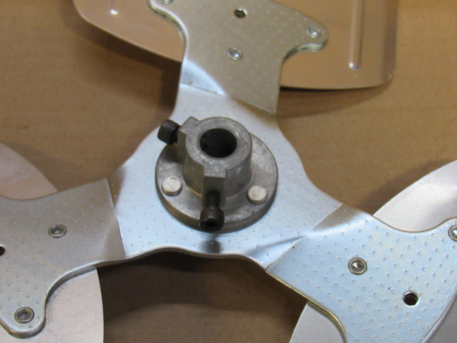NEW NO NAME 3 BLADE FAN 28″OD 12-1/4″ BLADE