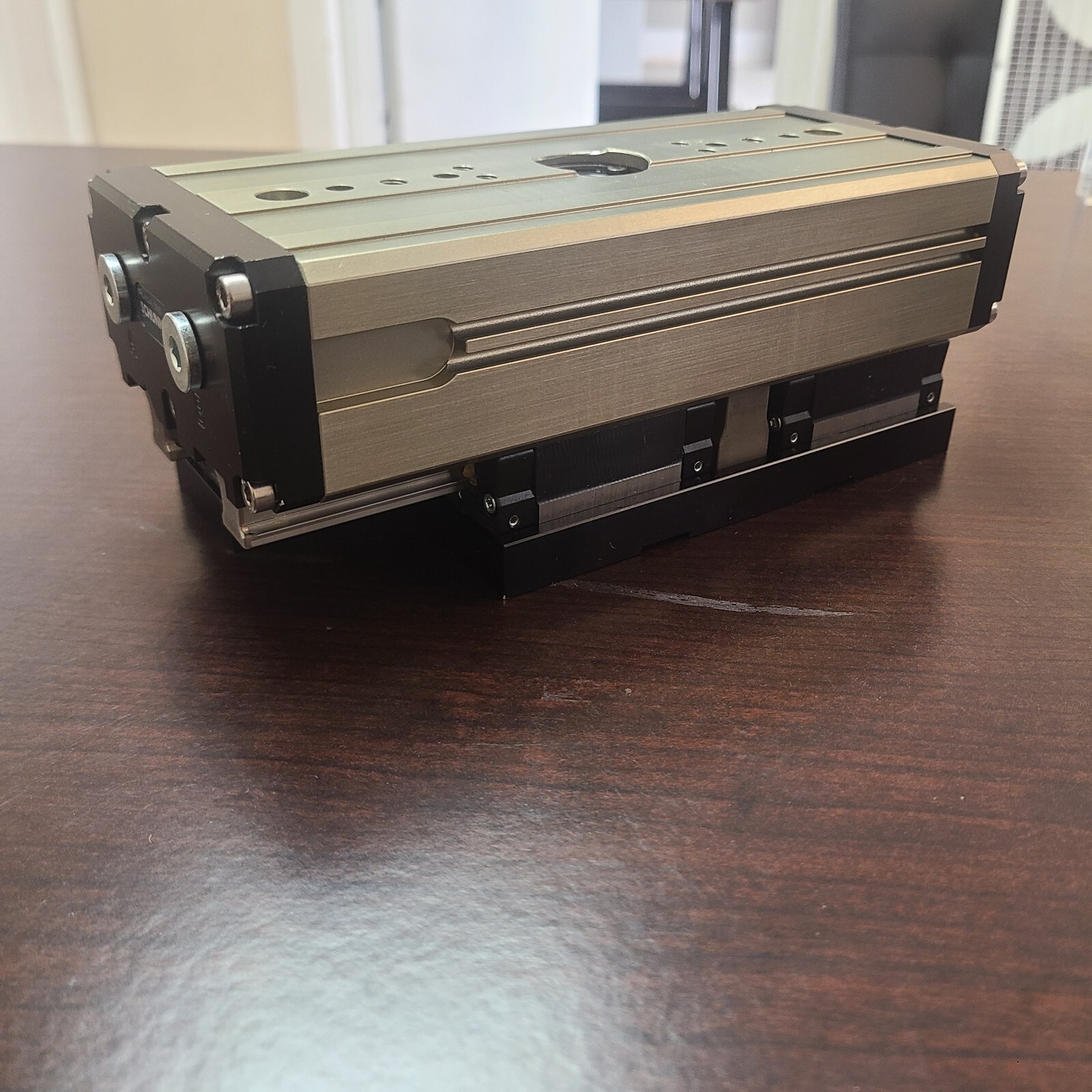 Schunk PHL-W 32-040 / PHLW32040 Parallel Pneumatic Gripper for Robot EOAT