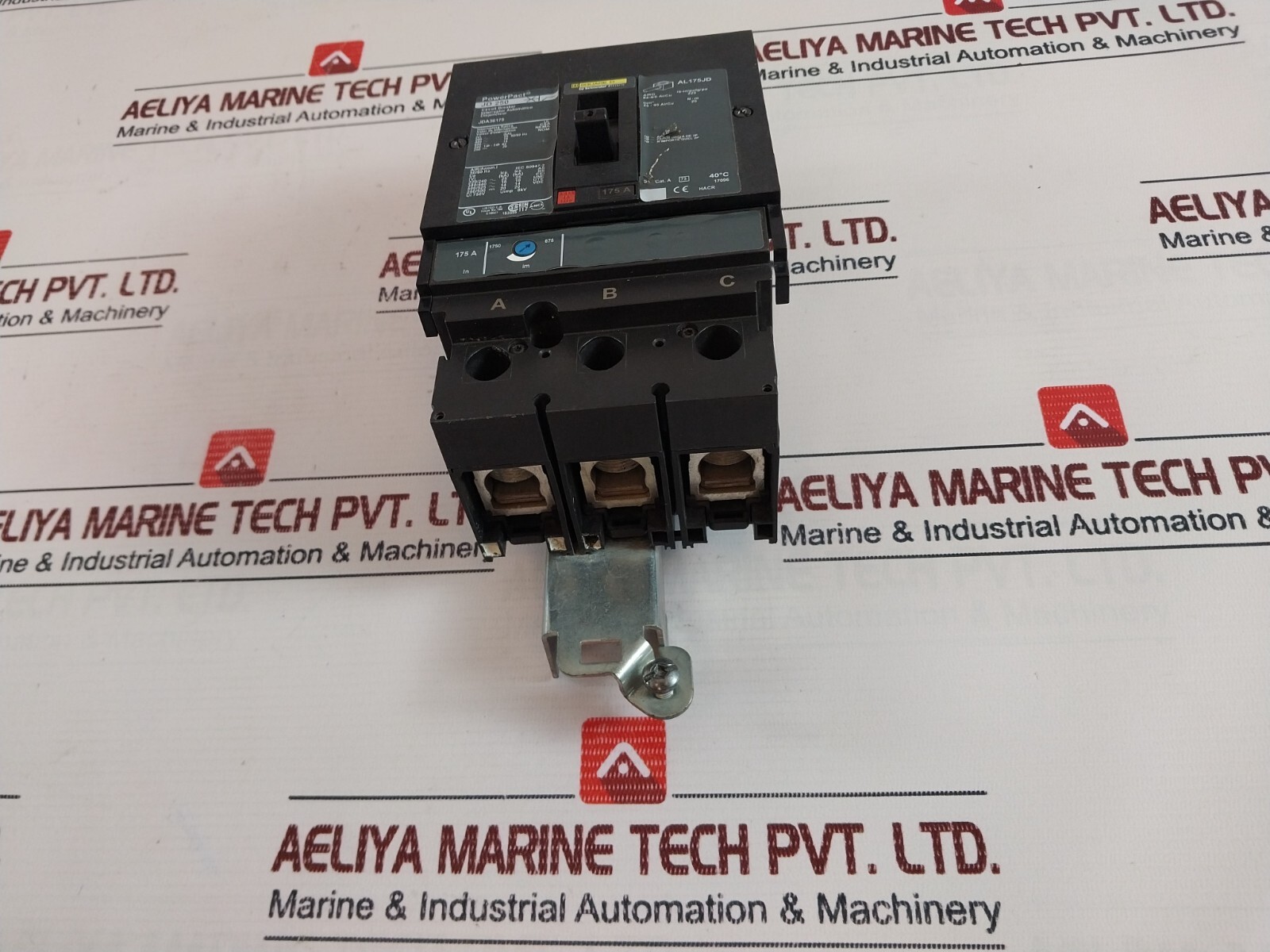 Square D JD 250 Circuit Breaker 3 Pole 175 Amp JDA36175
