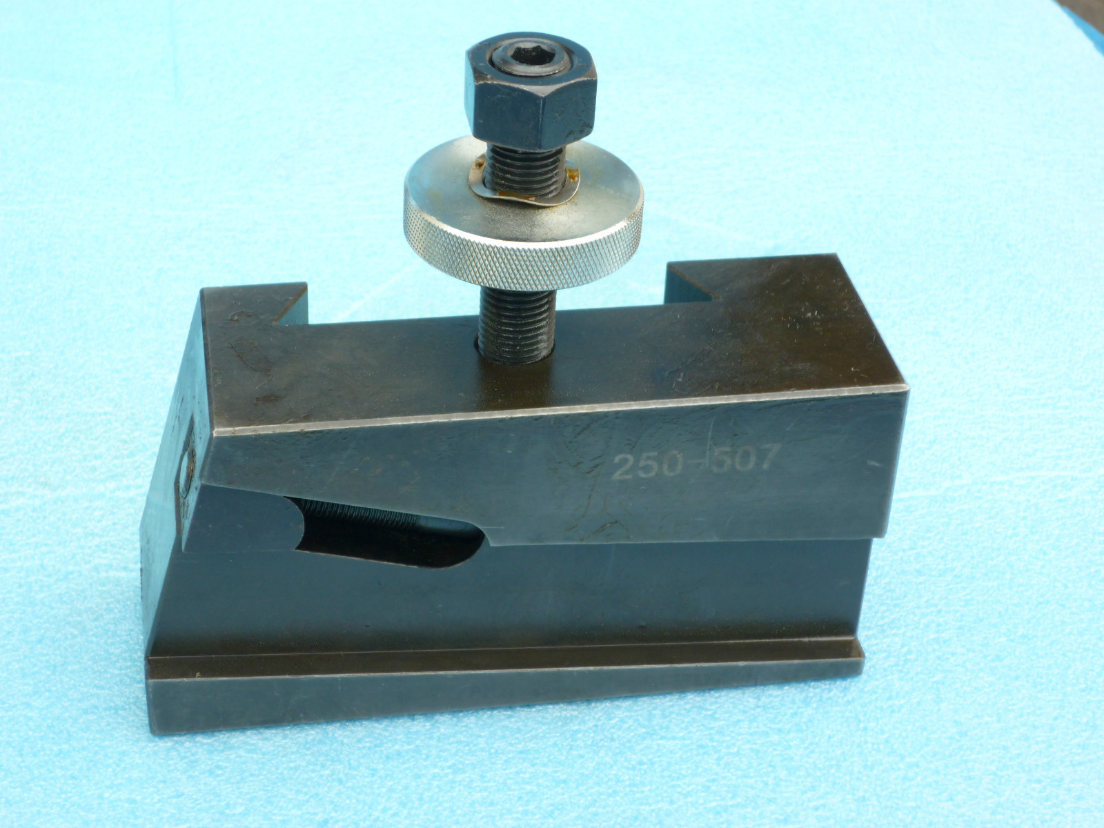 6pcs/set Quick Change Tool Post, good for 12″ – 14″ Lathe Swing, Brand New.