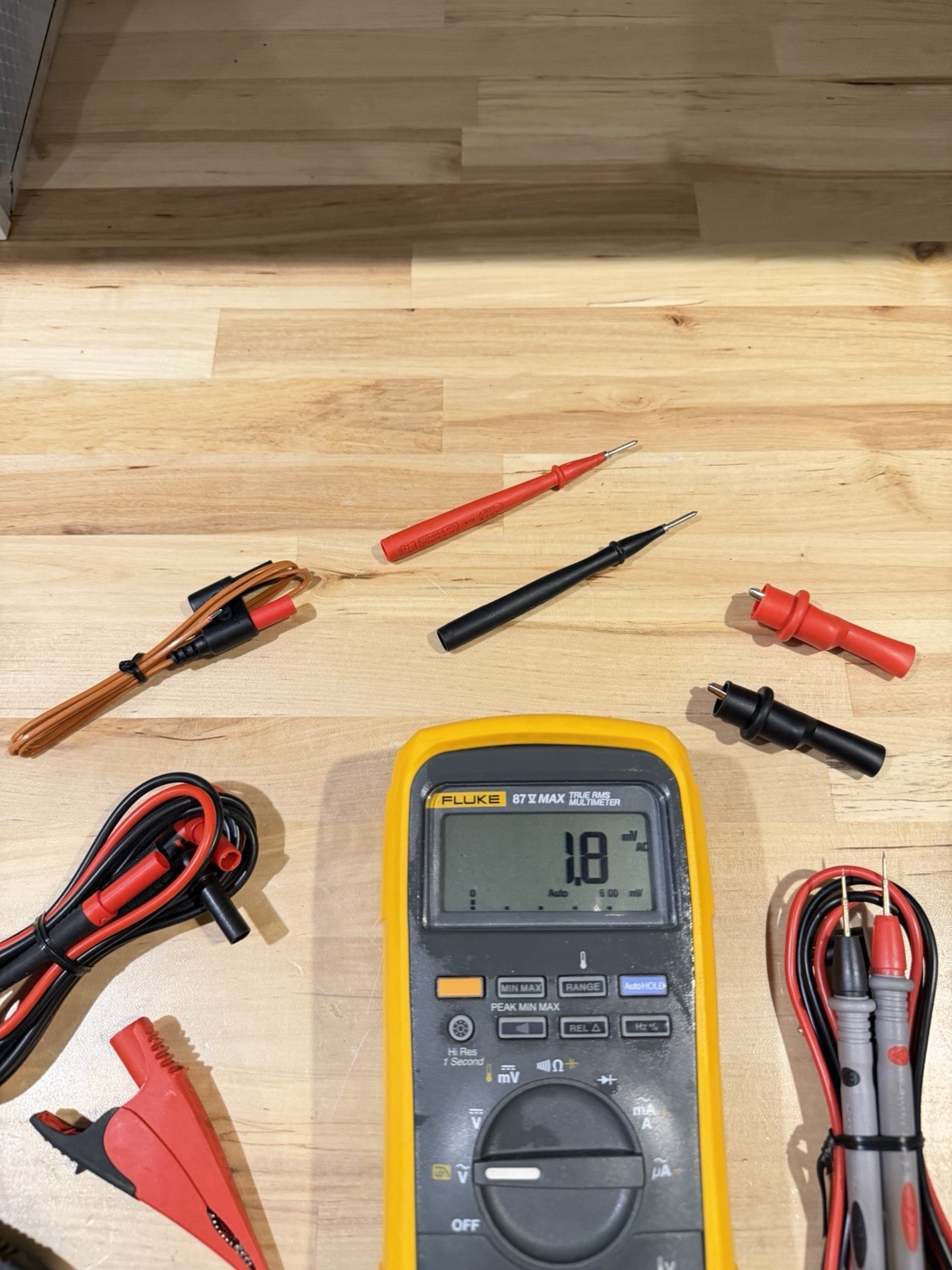 FLUKE 87V-MAX/E2 INDUSTRIAL COMBO KIT (TESTED) SHIPS FAST