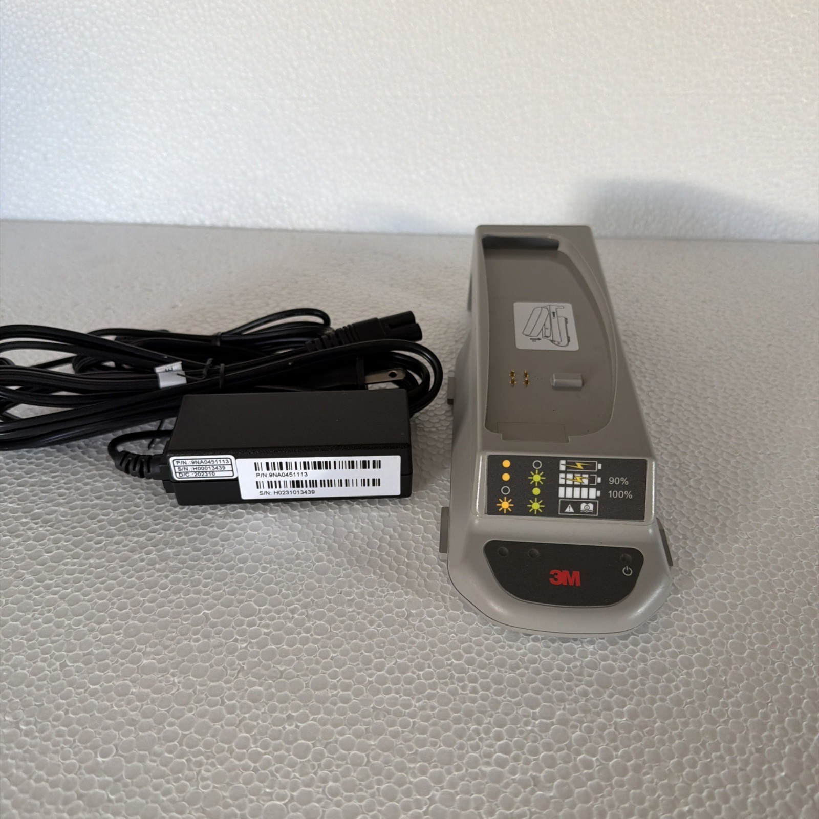 3M Versaflo TR-340 Lithium Ion Battery Charger w/ Power Supply