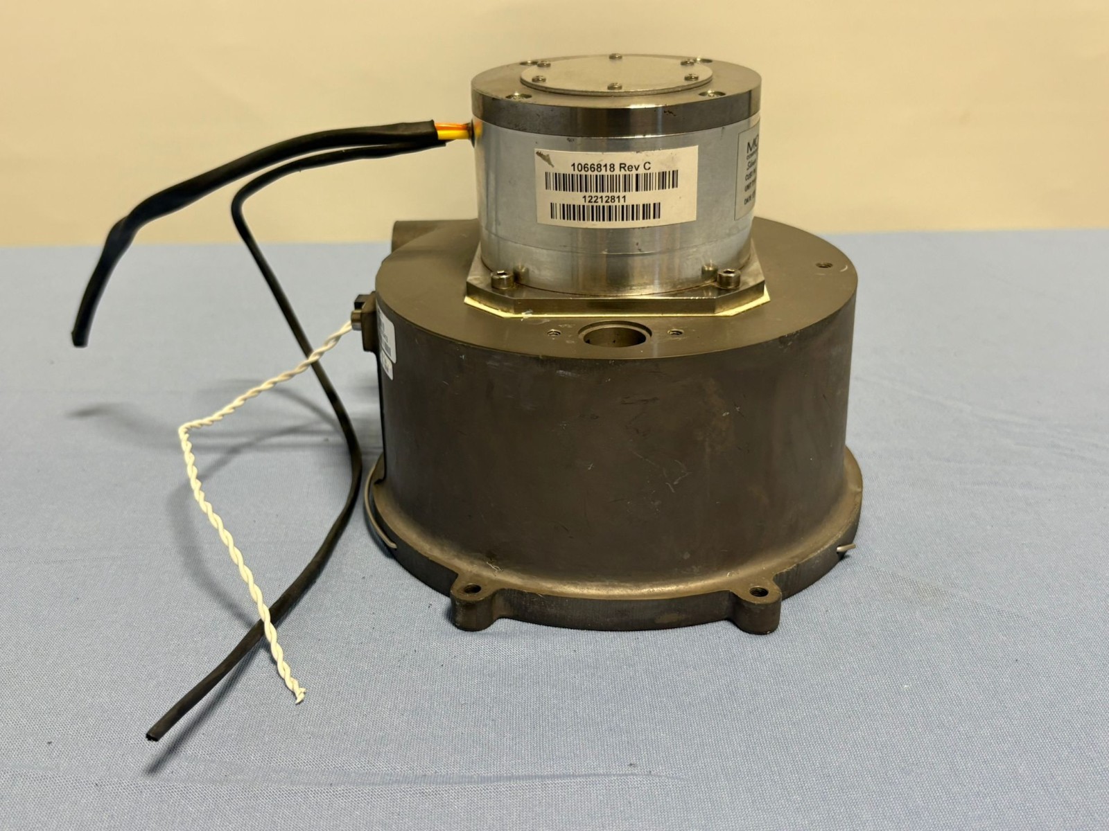MOOG Silencer Series Brushless DC Motor Part BN34HS-25AV-04CH, 1066817 w/ Blower