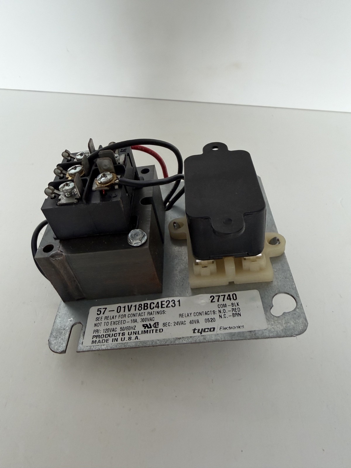 HONEYWELL R8239 A 1052 TYCO TRADELINE FAN CENTER NEW